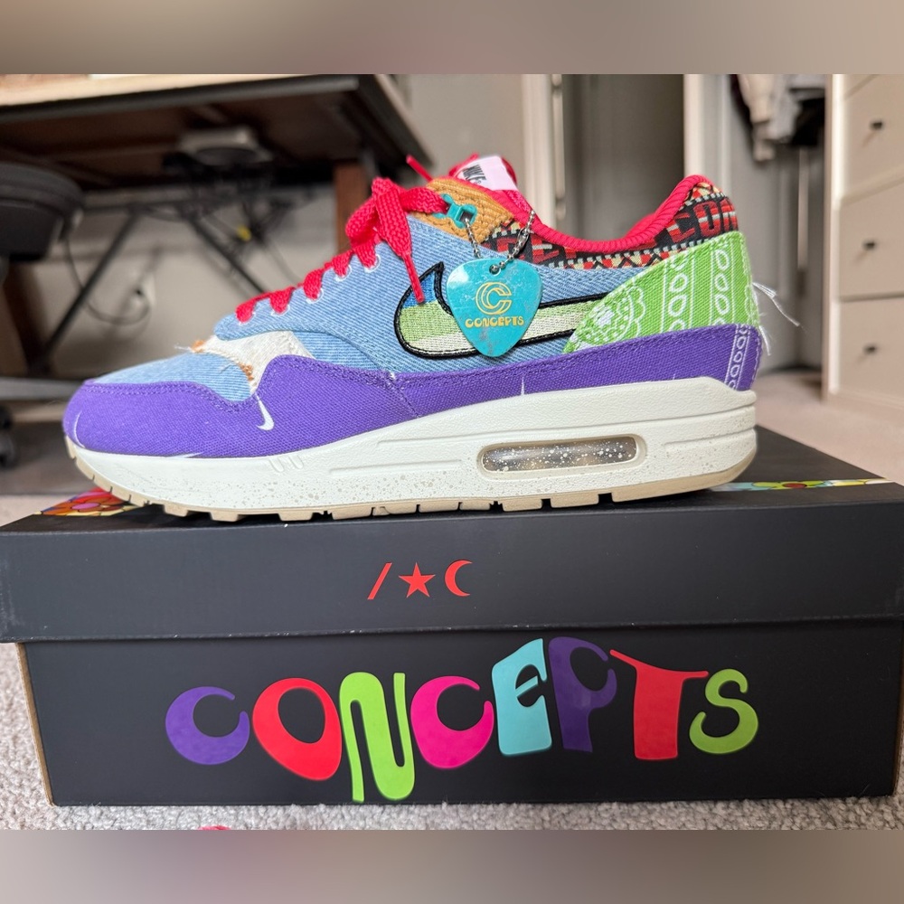 Nike Air Max 1 “Far Out” Concepts Size 9.5